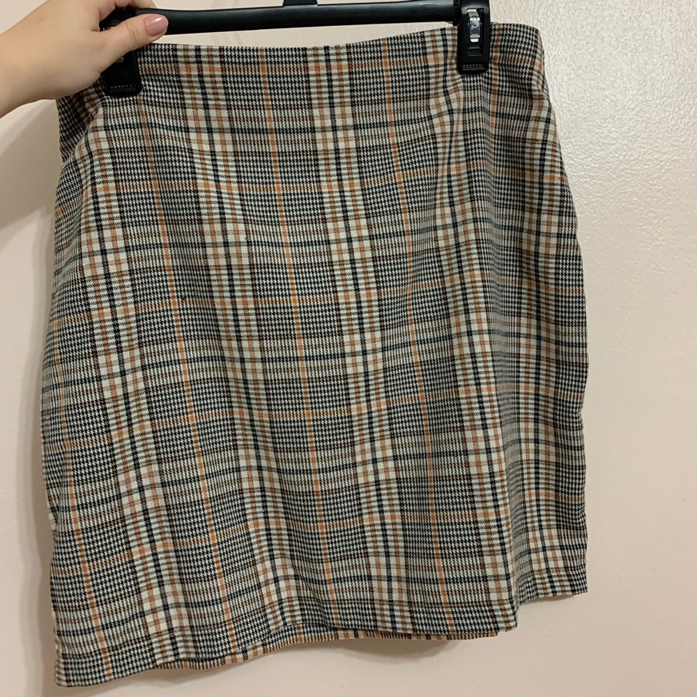 Parisian plaid skirt - Picture 2 of 3